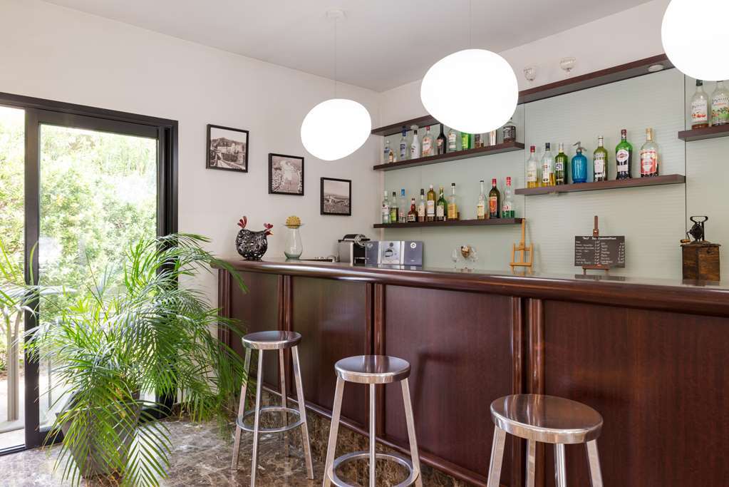 Hotel Les Amandiers Tournon-sur-Rhone Restaurant bilde